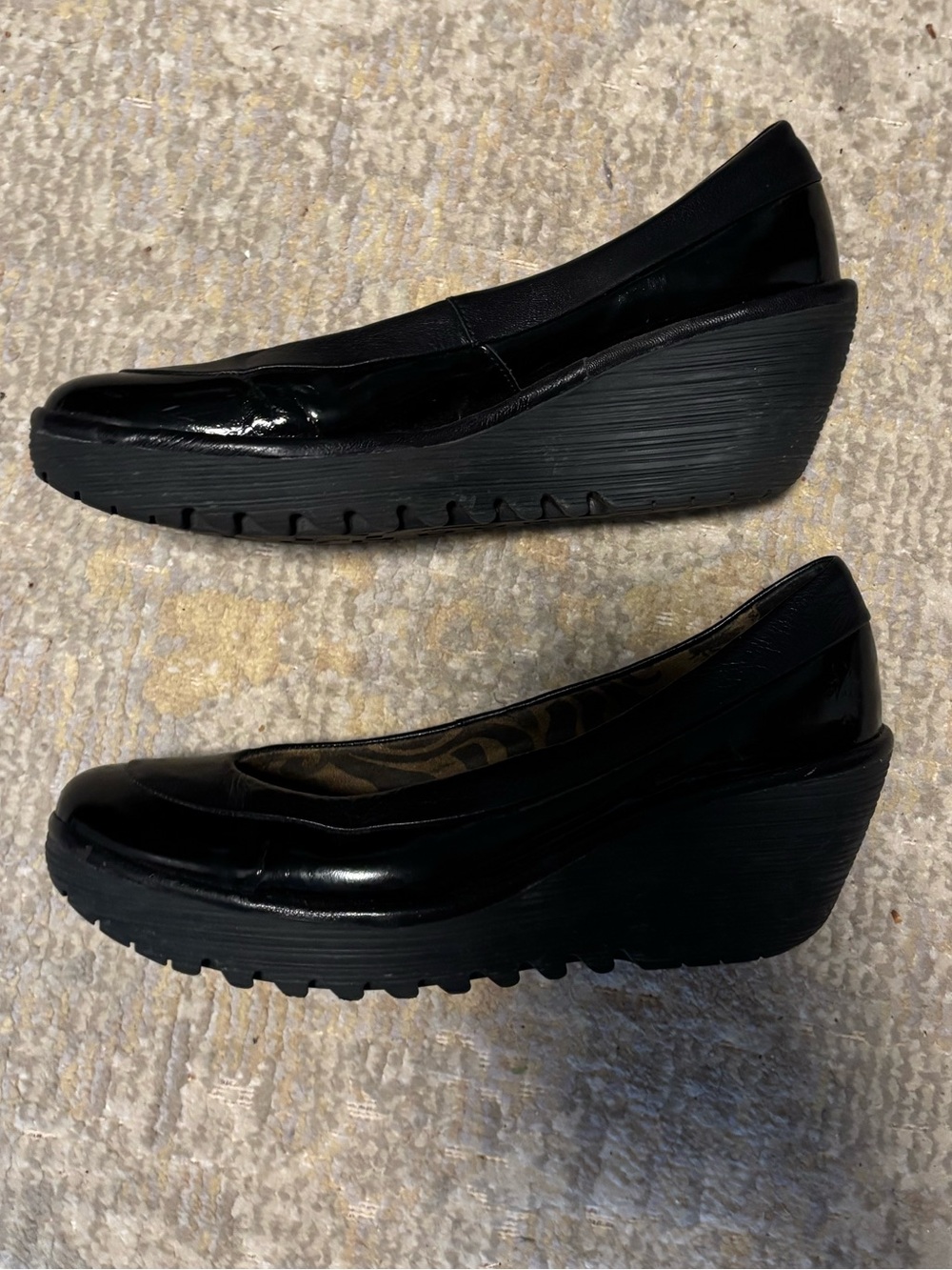 Fly London Black Leather and Patent Leather size 40